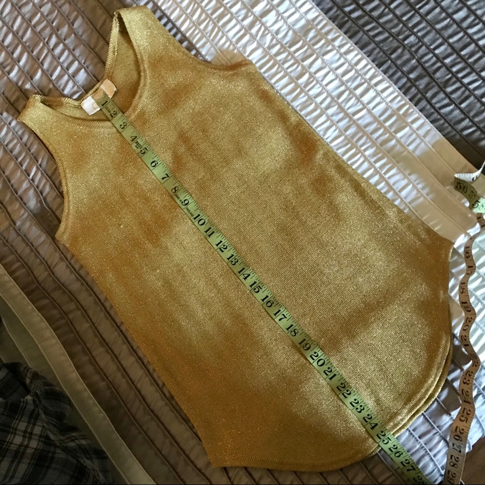 Gold Cache Sleeveless Top - Picture 9 of 11